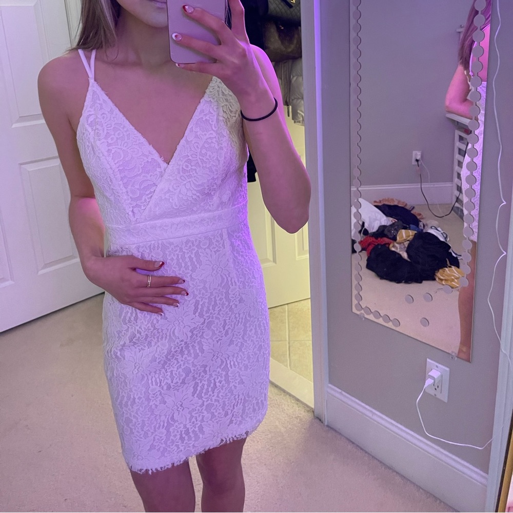 White lace mini dress size S✨